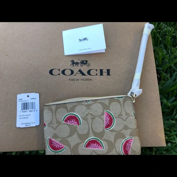 New Coach Corner Zip Wristlet w/ Watermelon Print - Picture 2 of 10